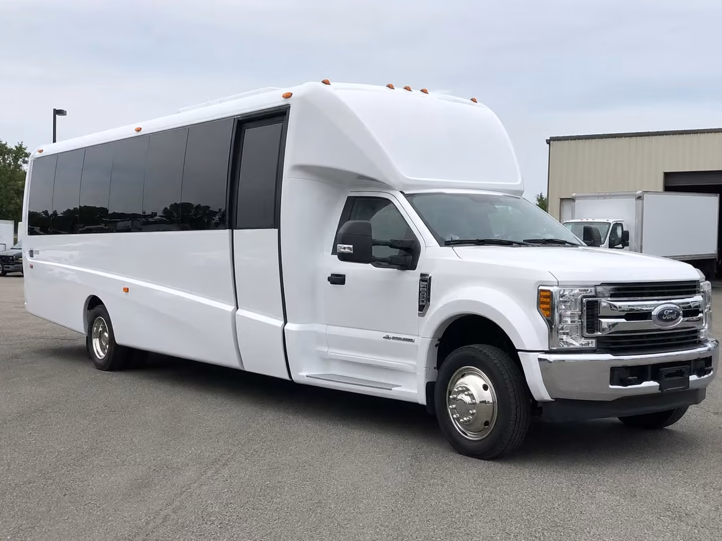 15 passenger minibus