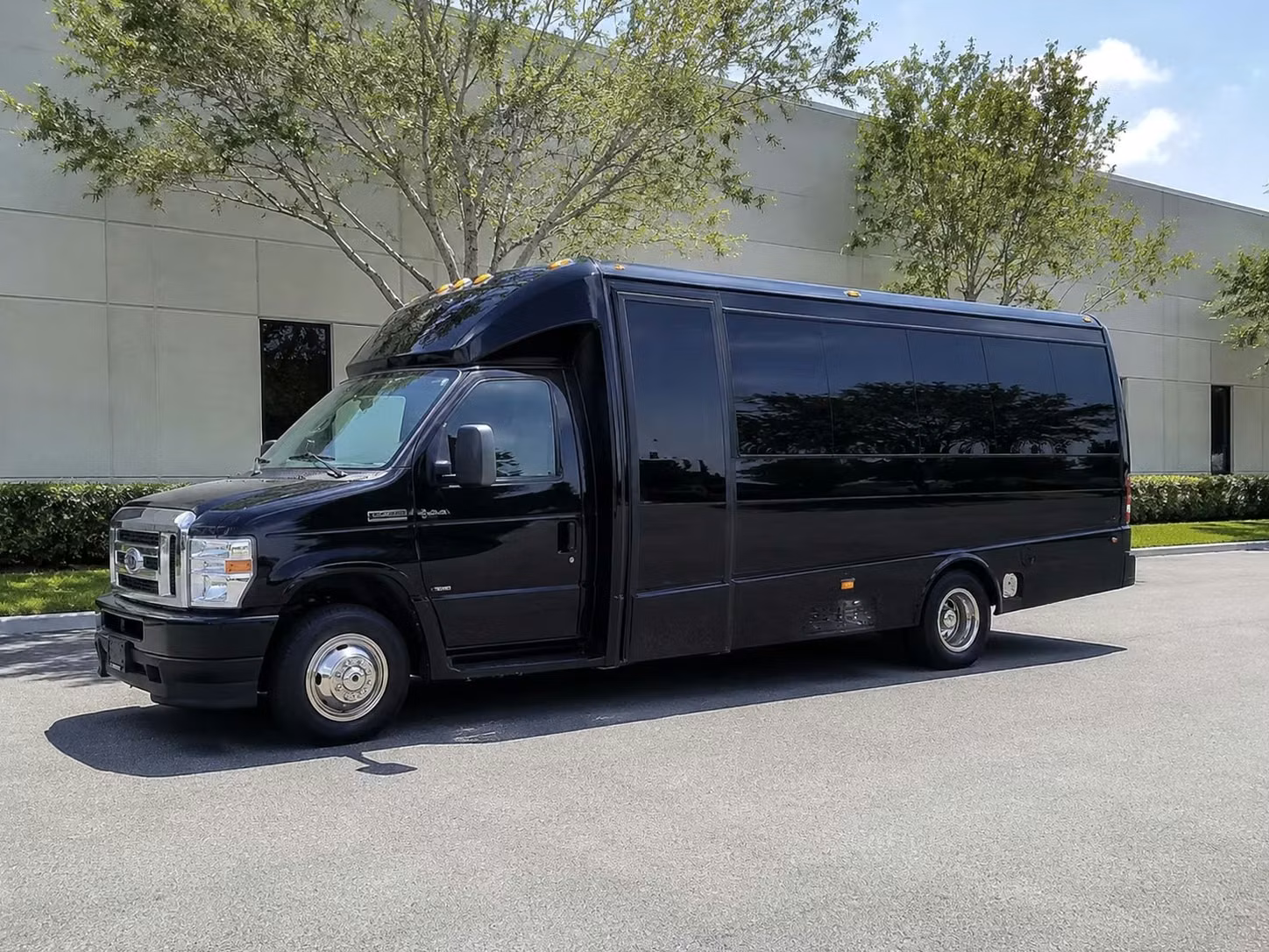 18 passenger minibus