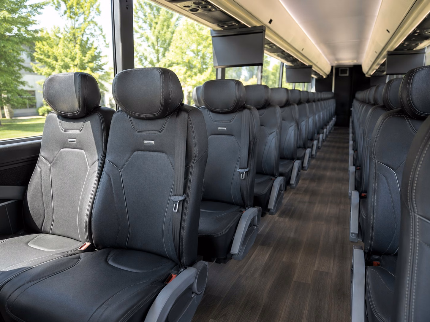 wolverines basketball shuttle buses to crisler center